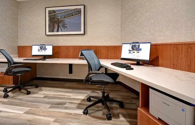 Home2 Suites By Hilton Las Vegas Convention Center, Las Vegas