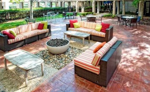 Hotel DoubleTree By Hilton Hotel Kansas City - Overland Park image