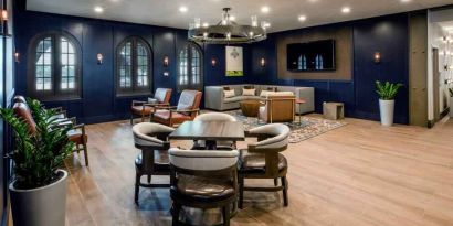 Elegant bar area perfect as workspace at the Estancia del Norte San Antonio, Tapestry Collection.