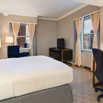 Hotel Hilton Milwaukee-City Center image