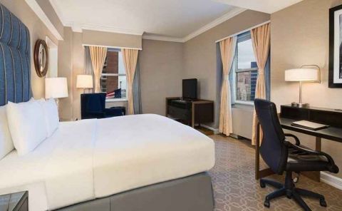 Hotel Hilton Milwaukee-City Center image