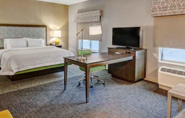 Hampton Inn & Suites San Jose Airport, San Jose