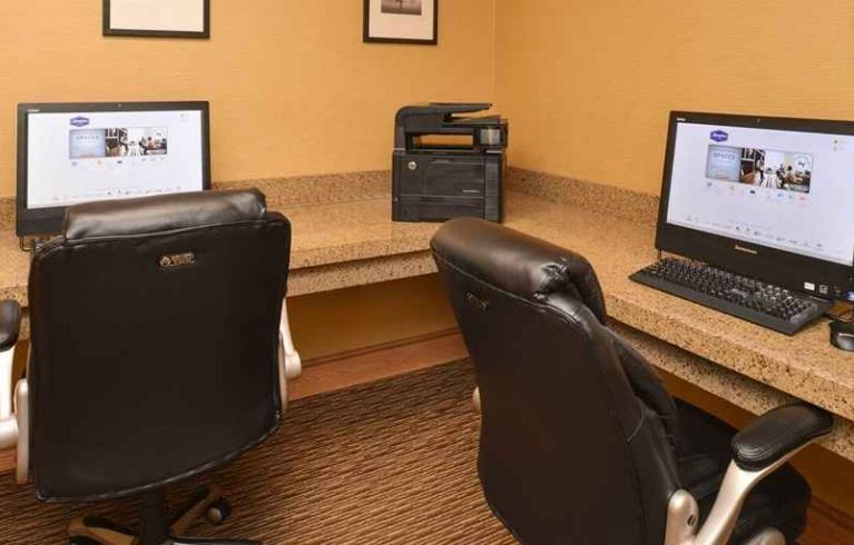 Hampton Inn & Suites Pueblo-Southgate, Pueblo