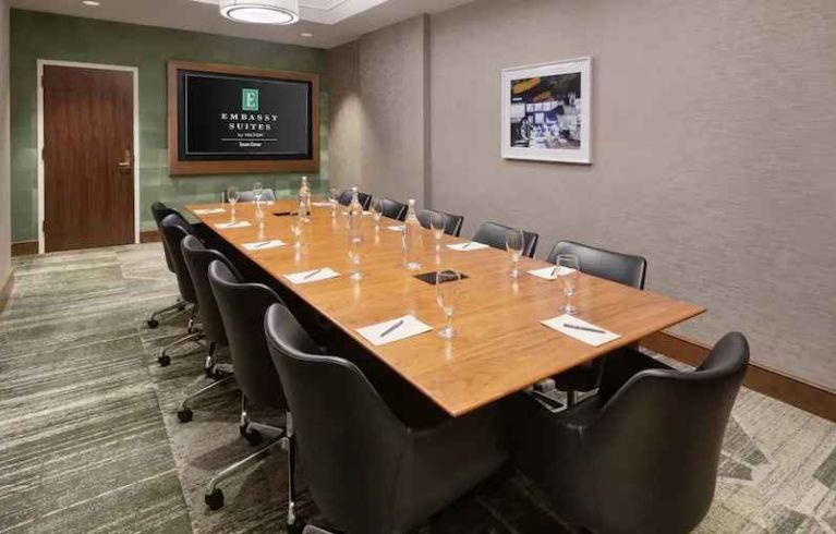 Embassy Suites By Hilton Tysons Corner, Vienna