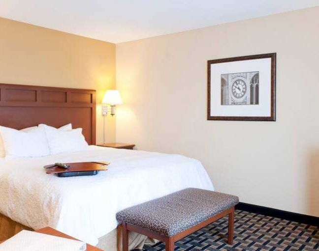 Hampton Inn & Suites Columbia (at The University Of Missouri)