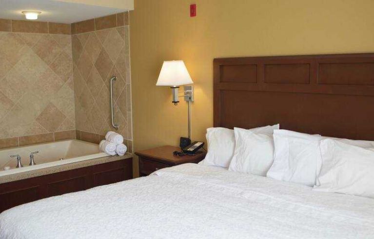 Hampton Inn & Suites Columbia (at The University Of Missouri), Columbia