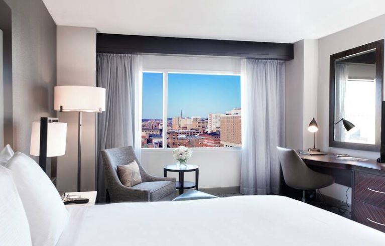Hilton Baltimore Inner Harbor, Baltimore
