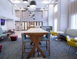 Hampton Inn & Suites North Attleboro, North Attleboro