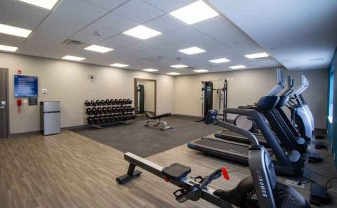 Hotel Hampton Inn & Suites North Attleboro image