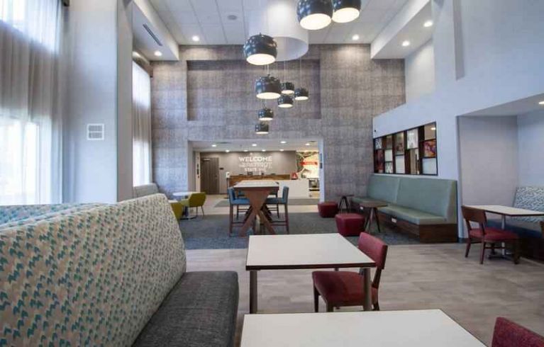 Hampton Inn & Suites North Attleboro, North Attleboro