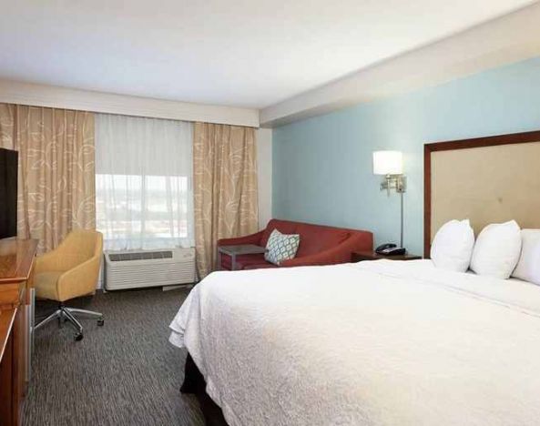 Hampton Inn & Suites Austin Airport
