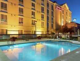 Hampton Inn & Suites Austin Airport, Austin