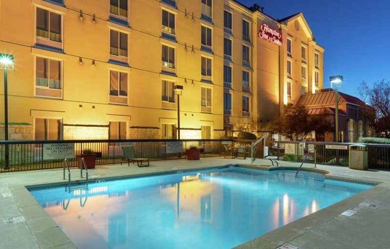 Hampton Inn & Suites Austin Airport, Austin