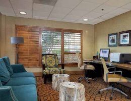 Hampton Inn & Suites Austin Airport, Austin