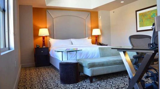 The Sam Houston, Curio Collection By Hilton, Houston