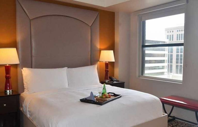 The Sam Houston, Curio Collection By Hilton, Houston