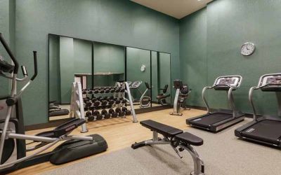 well-equipped fitness center at Hilton Garden Inn Boulder.