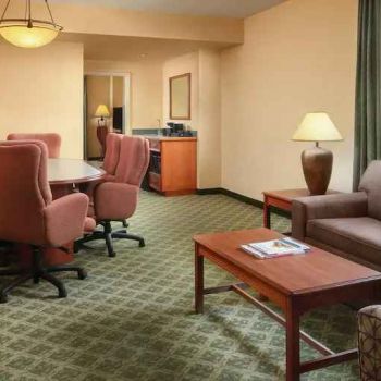 Hotel Embassy Suites By Hilton Charleston Airport Convention Center image