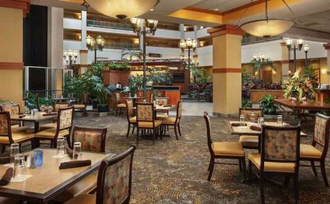 Hotel Embassy Suites By Hilton Charleston Airport Convention Ctr image