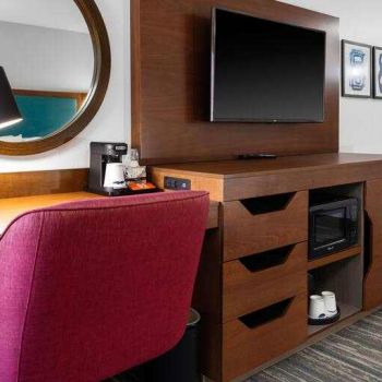 Hotel Hampton Inn Concord/Bow image