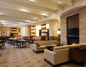 Spacious dining area perfect for co-working at the Hilton Garden Inn Baltimore Inner Harbor.