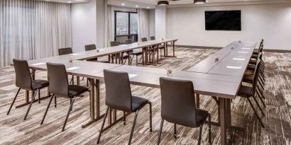professional meeting room at DoubleTree by Hilton Hotel & Suites Jersey City.