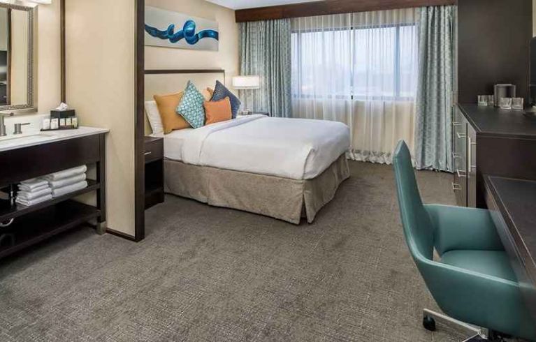 Embassy Suites By Hilton Seattle-Tacoma Intl Airport, Seattle