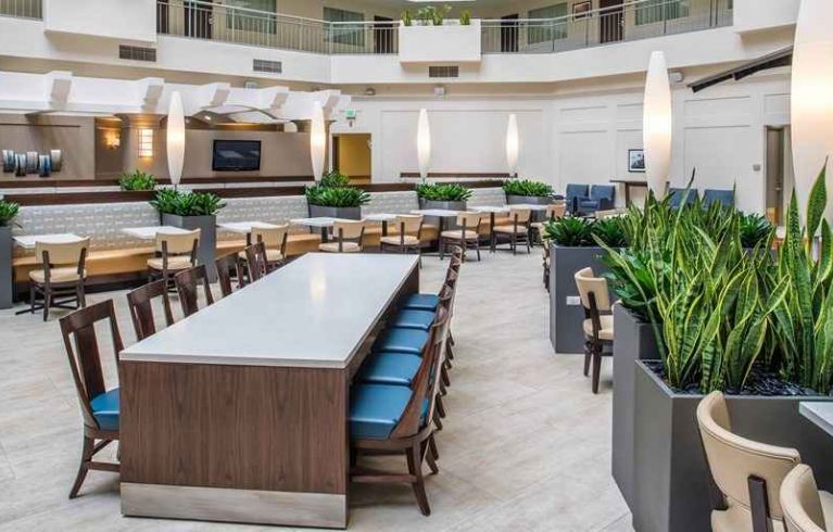 Embassy Suites By Hilton Seattle-Tacoma Intl Airport, Seattle