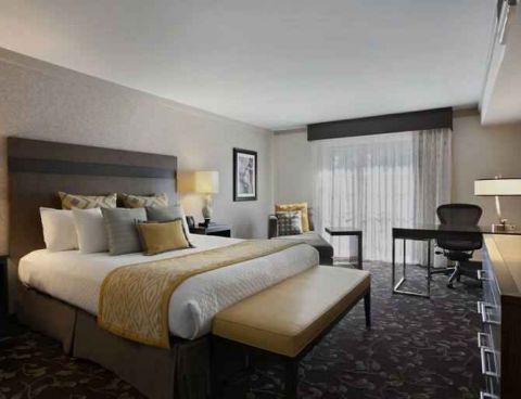 Hotel Embassy Suites By Hilton Napa Valley image