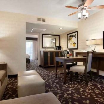 Hotel Embassy Suites By Hilton Napa Valley image