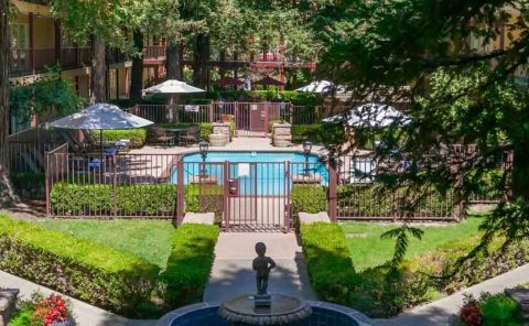 Hotel Embassy Suites By Hilton Napa Valley image