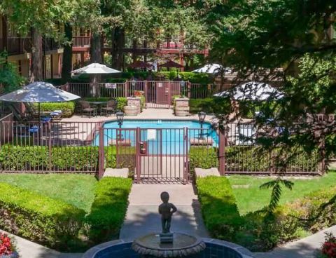 Hotel Embassy Suites By Hilton Napa Valley image