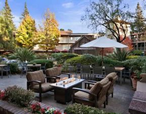Outdoor garden patio perfect for co-working at the Embassy Suites by Hilton Napa Valley.