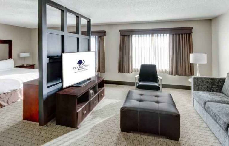 DoubleTree By Hilton Wichita Airport, Wichita