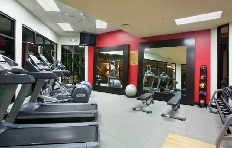 DoubleTree By Hilton Wichita Airport, Wichita