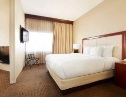 DoubleTree Suites By Hilton Cincinnati-Blue Ash, Sharonville