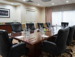 DoubleTree Suites By Hilton Cincinnati-Blue Ash, Sharonville