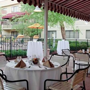 Outdoor patio perfect for co-working at the DoubleTree Suites by Hilton Cincinnati-Blue Ash.
