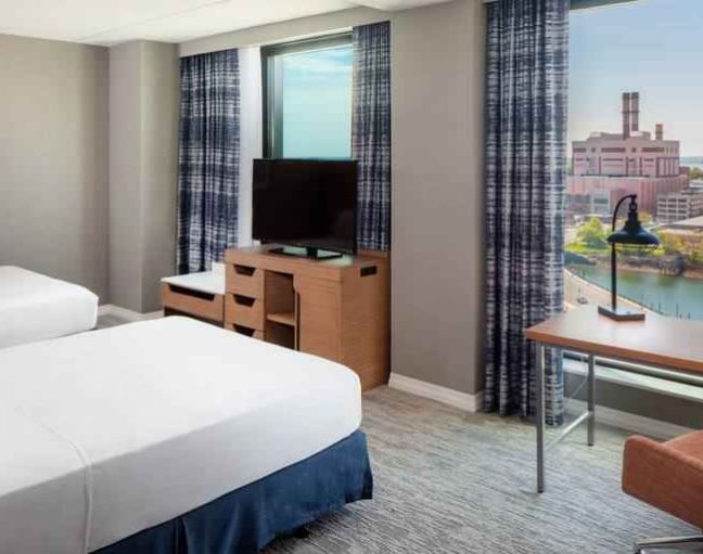 Hampton Inn Boston Seaport District