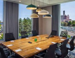 Hampton Inn Boston Seaport District, Boston