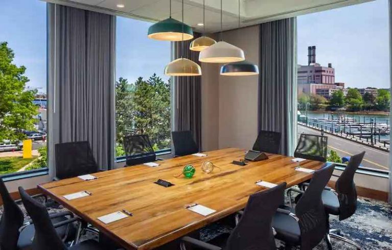 Hampton Inn Boston Seaport District, Boston