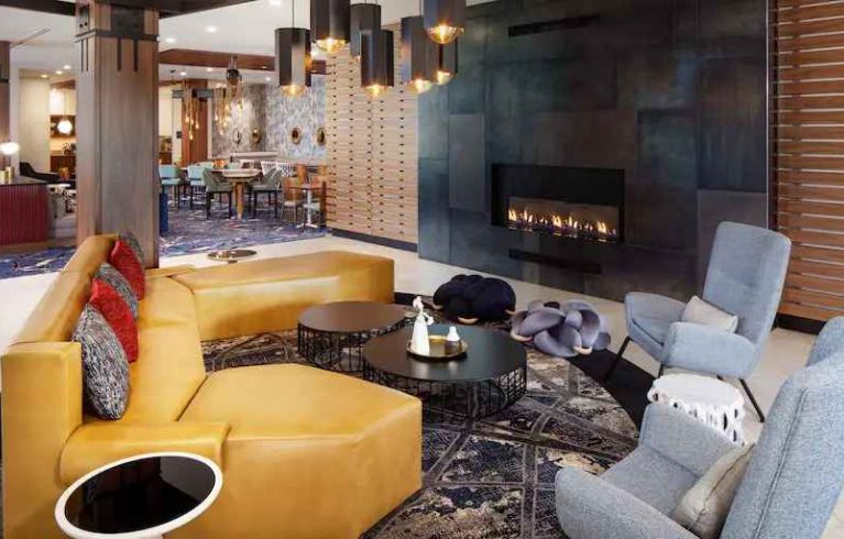 Hampton Inn Boston Seaport District, Boston