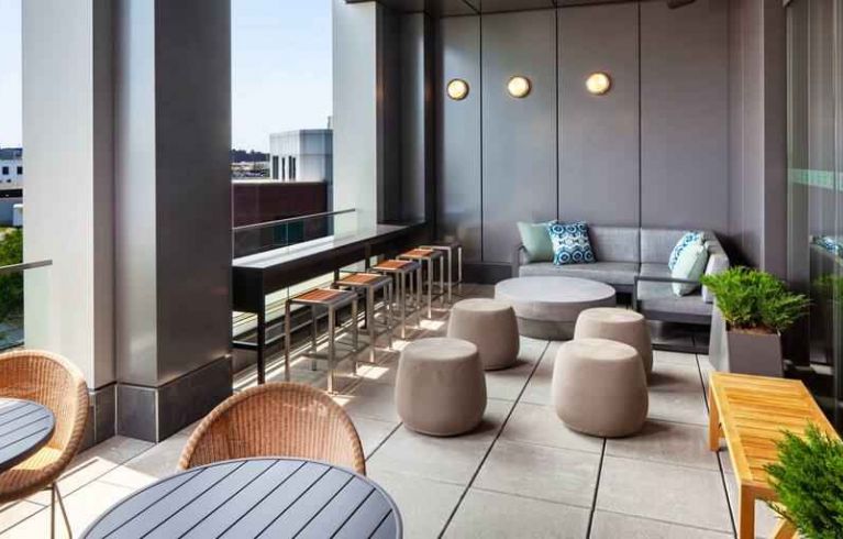 Hampton Inn Boston Seaport District, Boston