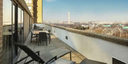 Hotel terrace overlooking the city at the DoubleTree by Hilton Washington DC - Crystal City.