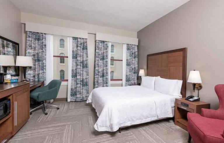 Hampton Inn Indianapolis Dwtn Across From Circle Centre, Indianapolis