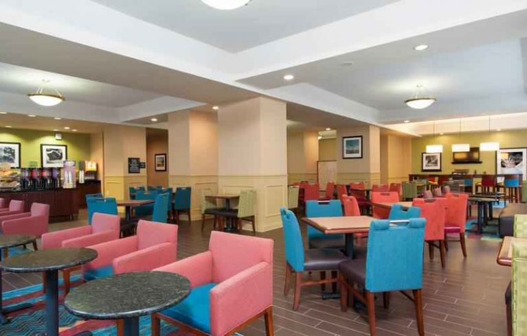 Hampton Inn Indianapolis Dwtn Across From Circle Centre, Indianapolis