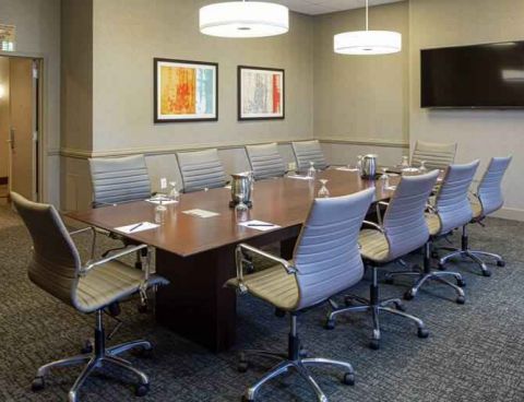 Hotel DoubleTree By Hilton Pittsburgh Greentree image