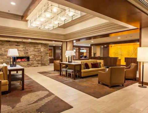 Hotel DoubleTree By Hilton Pittsburgh Greentree image