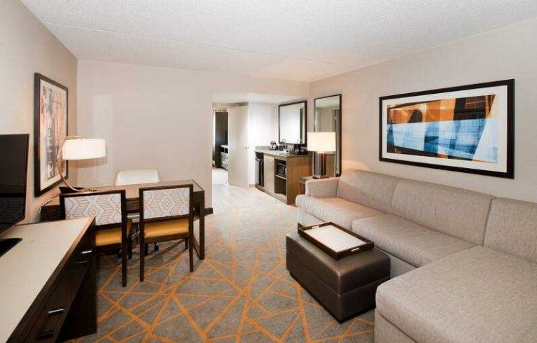 Embassy Suites By Hilton Cincinnati Blue Ash, Blue Ash