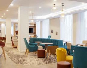 Beautiful hotel workspace perfect for co-working at the Hampton by Hilton Manchester Northern Quarter.